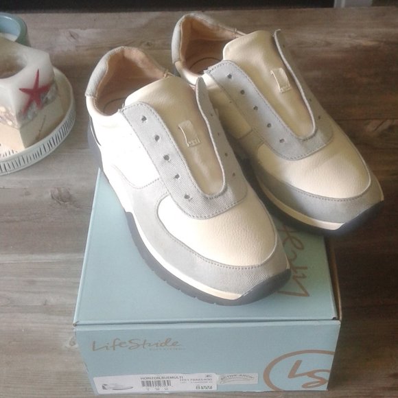 LIFESTRIDE SNEAKER SIZE 8 WIDE - Picture 8 of 9